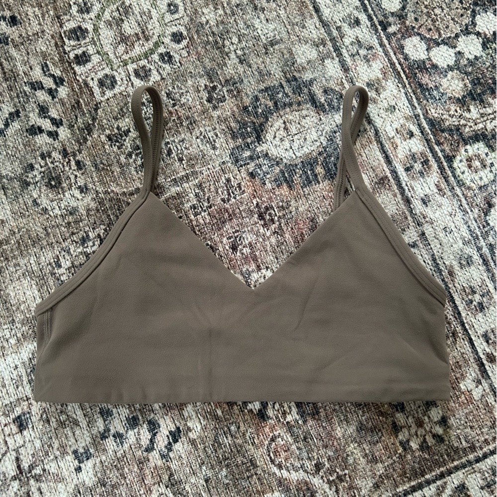 Aritzia TNA BUTTER Hold Tight Bra Top